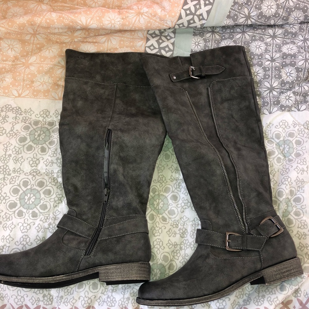 NW/OT wide calf size 11 boots